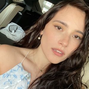 Meet your Posher, Caroline